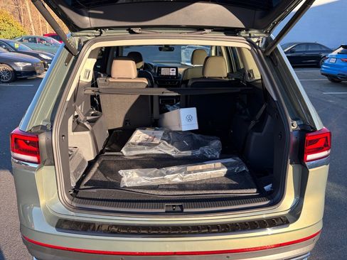 New 2026 Volkswagen Atlas SEL image 15