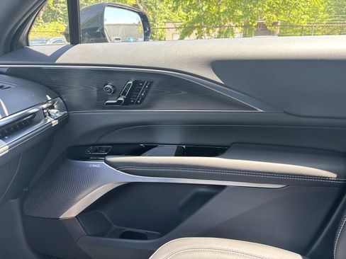 New 2026 Cadillac Lyriq Signature Sport RWD image 22
