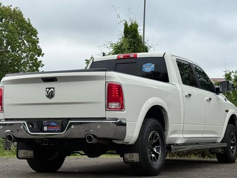 Used 2016 RAM 1500 Laramie w/ Convenience Group AWD/4WD image 3