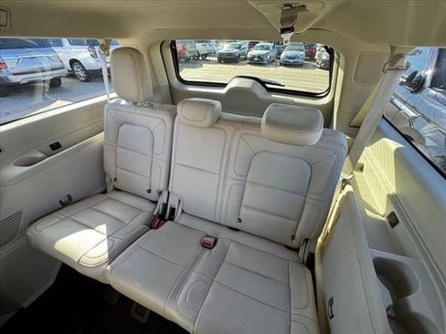 Used 2020 Lincoln Navigator L Reserve w/ Equipment Group 208A Reserve image 20