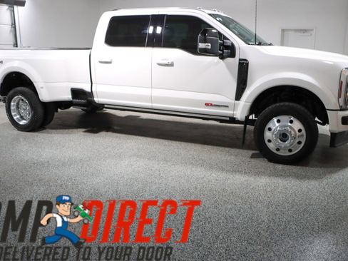 Used 2025 Ford F450 Platinum w/ FX4 Off-Road Package AWD/4WD image 6