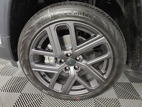 New 2026 Jeep Compass Limited image 10