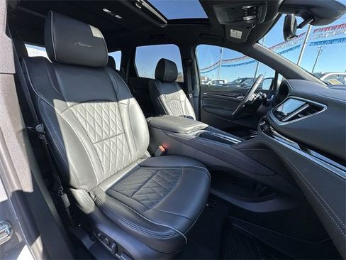 Used 2023 Buick Enclave Avenir w/ Avenir Technology Package image 28