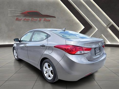 Used 2013 Hyundai Elantra GLS w/ Preferred Pkg FWD image 6