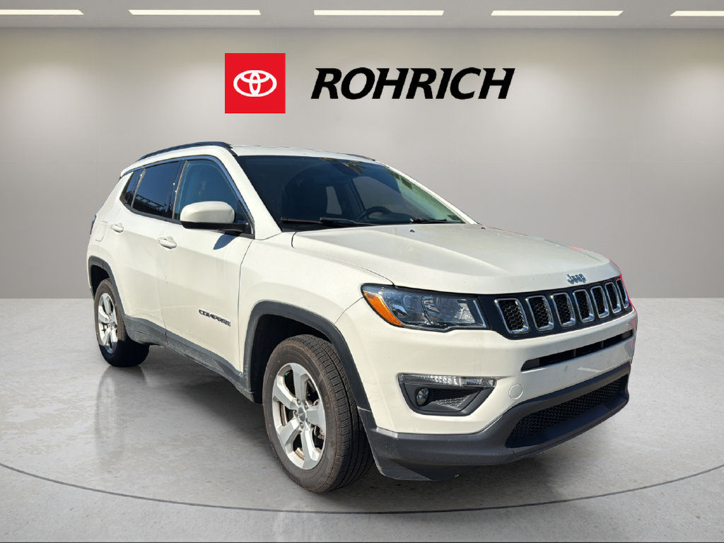 Used 2020 Jeep Compass Latitude w/ Cold Weather Group AWD/4WD image 4