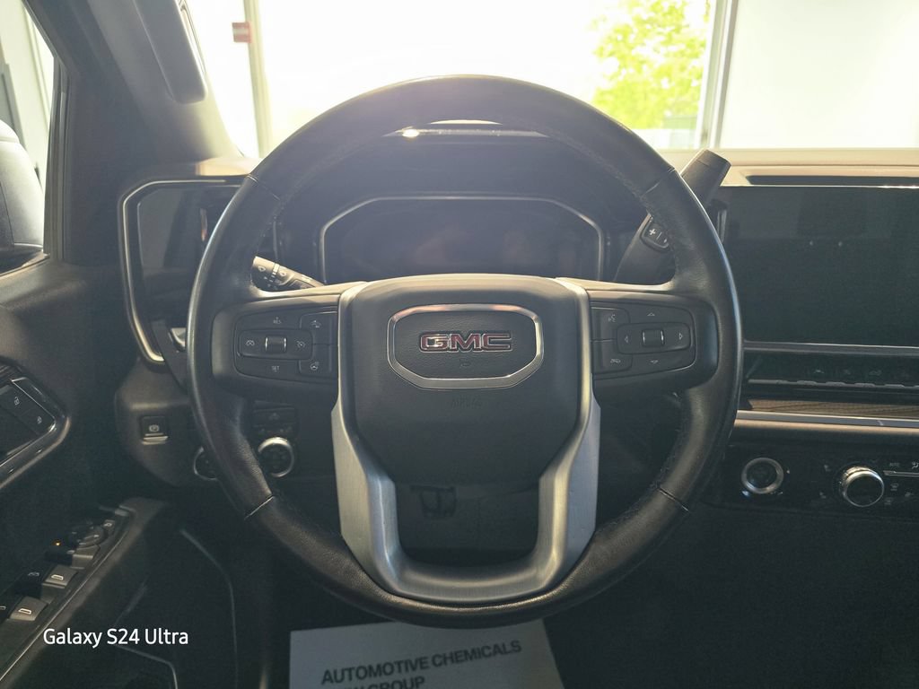 Used 2022 GMC Sierra 1500 Elevation AWD/4WD image 16