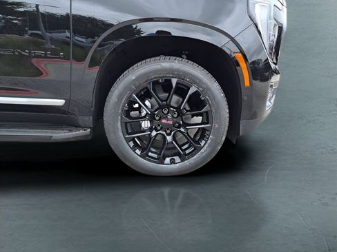 New 2026 GMC Yukon Denali w/ Advanced Technology Package AWD/4WD image 13