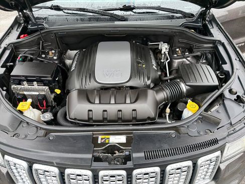 Used 2019 Jeep Grand Cherokee Summit AWD/4WD image 24