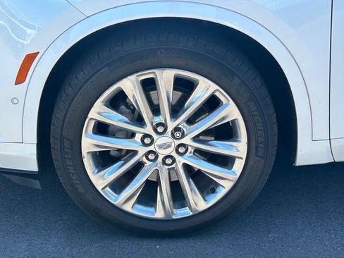 Used 2020 Cadillac XT6 Premium Luxury w/ Platinum Package AWD/4WD image 12