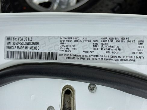 Used 2022 RAM 2500 Tradesman w/ Chrome Appearance Group image 38