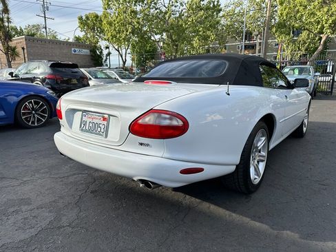 Used 2000 Jaguar XK8 Convertible image 5