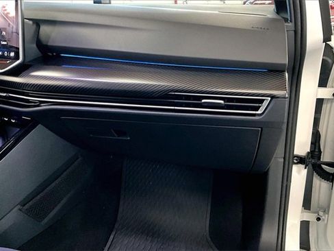 Used 2025 Volkswagen Golf R Black Edition image 26