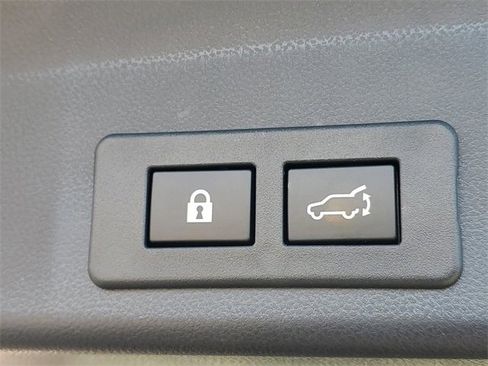 Certified 2024 Subaru Ascent Limited image 9