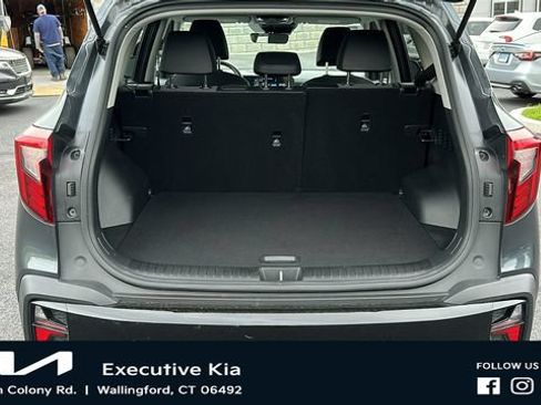 Certified 2025 Kia Seltos S AWD/4WD image 24