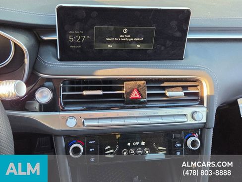 Used 2026 Genesis G70 2.5T image 17