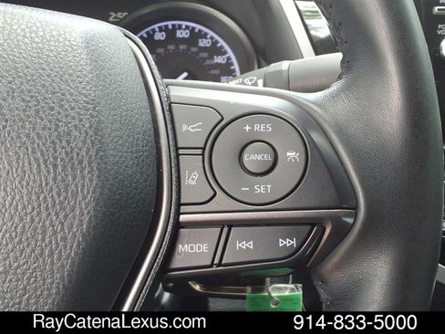 Used 2022 Toyota Camry SE w/ Carpet Mat Package (TMS) AWD/4WD image 16