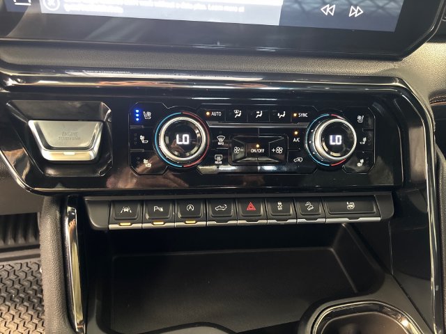 Used 2022 GMC Sierra 1500 AT4 w/ AT4 Premium Package AWD/4WD image 15