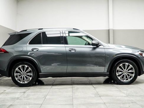 Used 2023 Mercedes-Benz GLE 450 4MATIC w/ Premium Package image 6