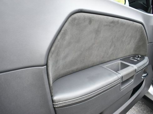 Used 2008 Dodge Challenger SRT8 image 38