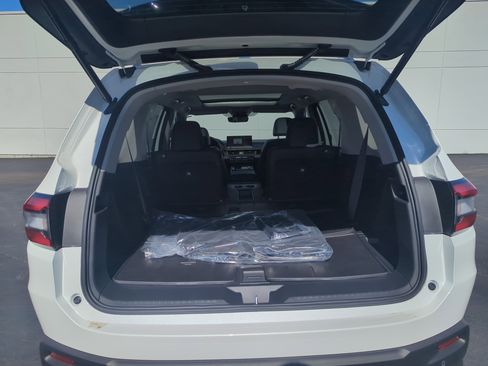 New 2026 Honda Pilot Touring image 29