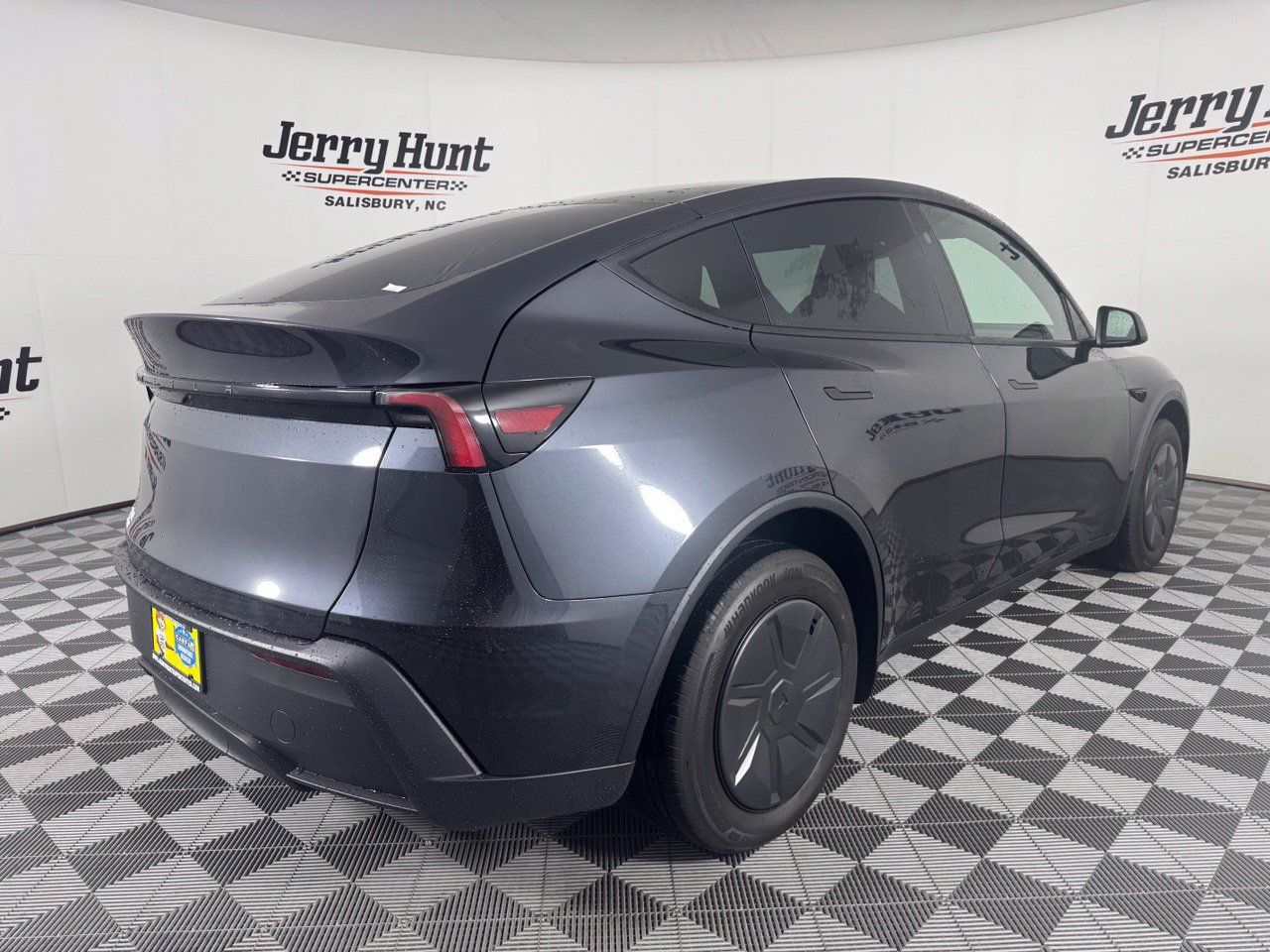 Used 2026 Tesla Model Y 2WD image 6
