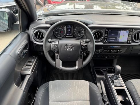 Used 2023 Toyota Tacoma TRD Off-Road w/ Advanced Technology Package AWD/4WD image 2