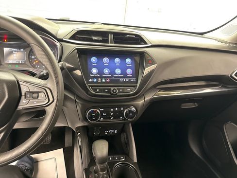 Used 2023 Chevrolet TrailBlazer LT w/ Convenience Package AWD/4WD image 17