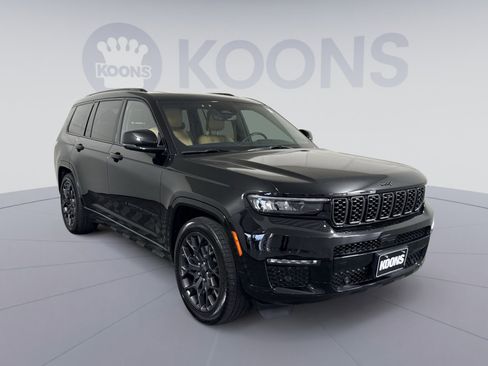 Used 2023 Jeep Grand Cherokee L Summit w/ High Altitude Package AWD/4WD image 10