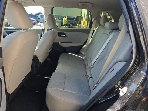 Used 2023 Nissan Rogue SV AWD/4WD image 13