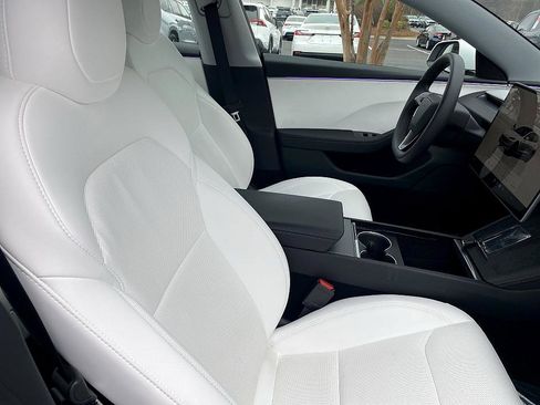 Used 2025 Tesla Model 3 Long Range image 21