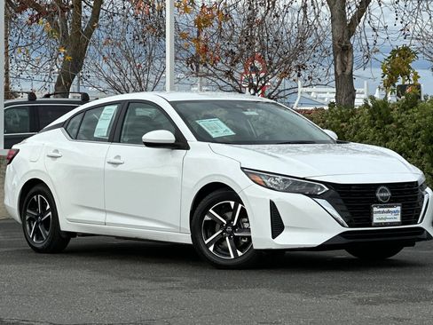 Certified 2024 Nissan Sentra SV image 2