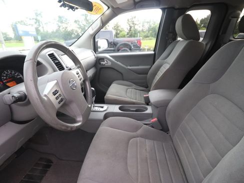 Used 2021 Nissan Frontier S RWD image 2