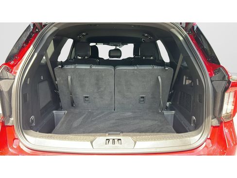 Used 2025 Ford Explorer ST-Line RWD image 10