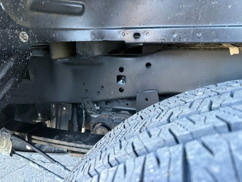 Used 2017 Ford F250 Lariat w/ Chrome Package image 7