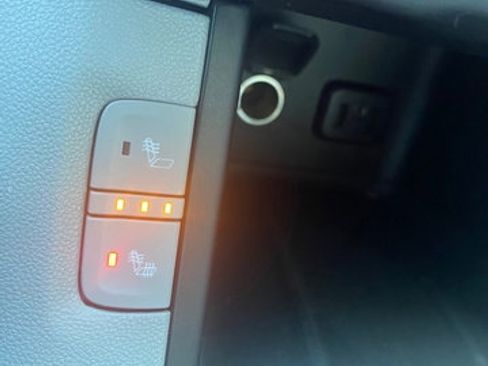 Used 2019 GMC Acadia SLT image 26