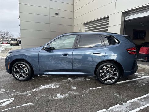 Used 2025 BMW X3 xDrive30i w/ M Sport Package image 4