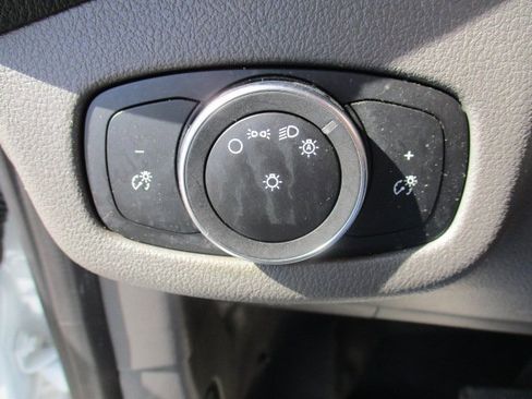 Used 2022 Ford Transit Connect XL image 13