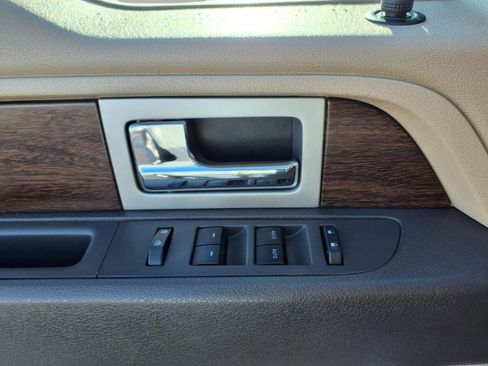 Used 2013 Ford F150 Lariat w/ Mid Equipment Group image 18