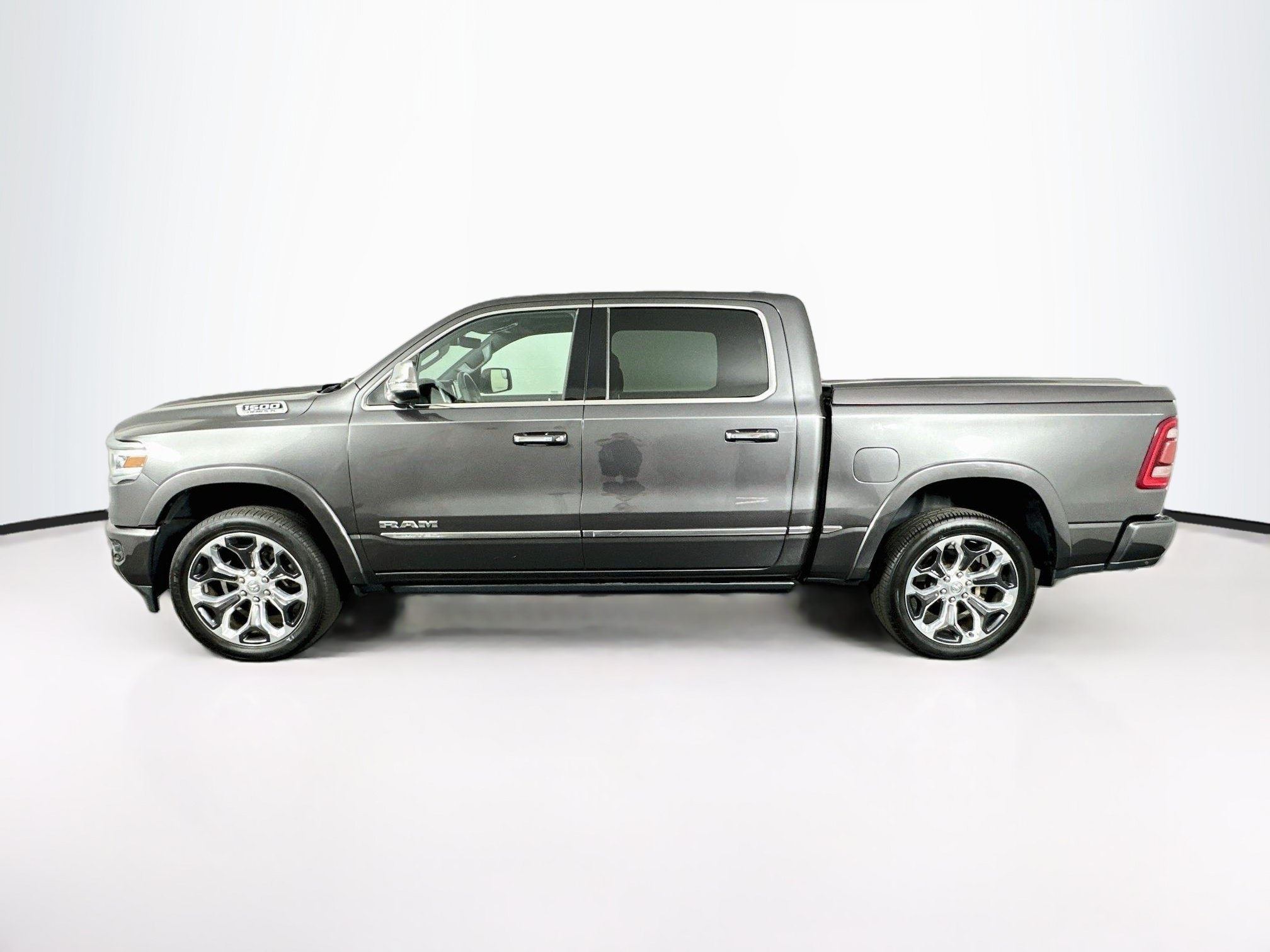 Used 2020 RAM 1500 Limited RWD image 4