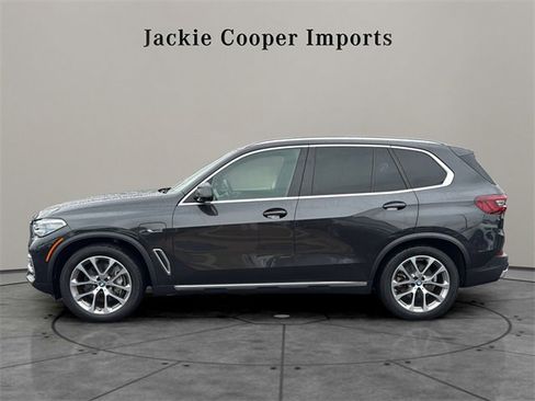 Used 2023 BMW X5 xDrive45e w/ Executive Package image 2