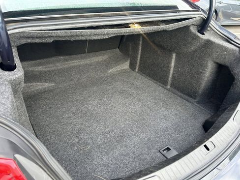 Used 2019 Chevrolet Impala LT image 11