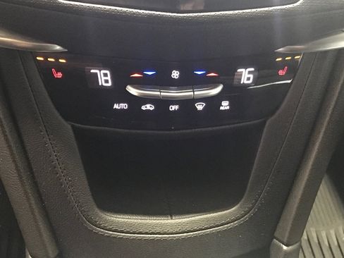 Certified 2025 Cadillac XT5 Luxury w/ LPO, Floor Liner Package image 28