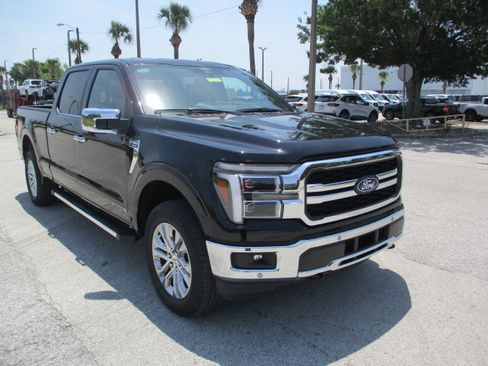 Used 2025 Ford F150 Lariat w/ Equipment Group 502A High AWD/4WD image 1