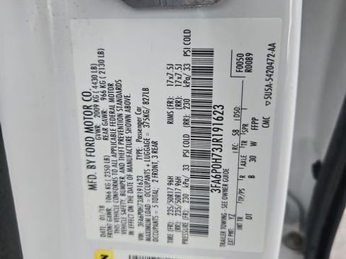 Used 2018 Ford Fusion SE image 32