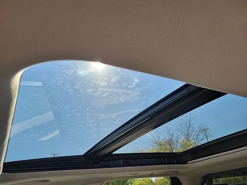 Certified 2021 Nissan Titan SL w/ Moonroof Package image 42