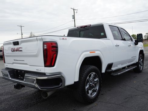 Used 2025 GMC Sierra 2500 SLT w/ SLT Convenience Package image 5