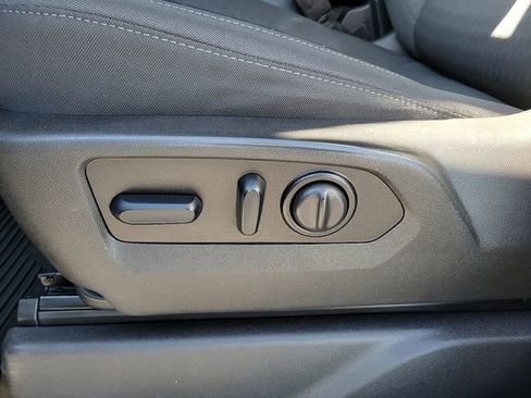 Used 2023 Chevrolet Silverado 2500 LT w/ Convenience Package image 15