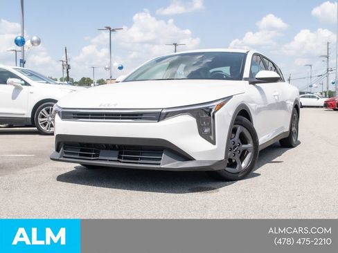 Used 2025 Kia K4 FWD image 4