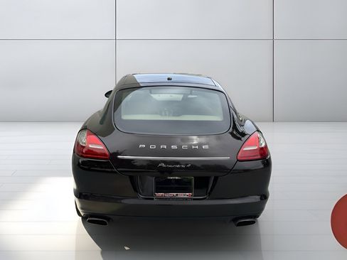 Used 2012 Porsche Panamera 4 w/ Premium Pkg Plus AWD/4WD image 8