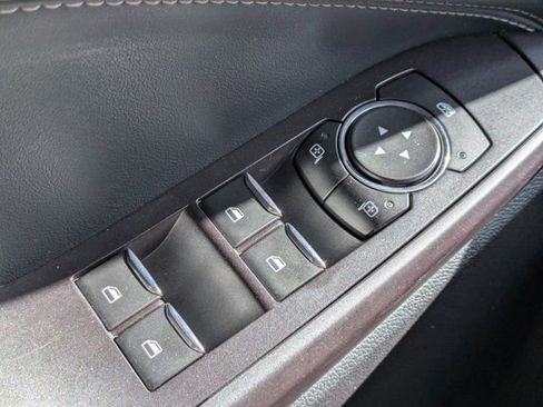 Used 2020 Ford Explorer XLT w/ Equipment Group 202A image 19